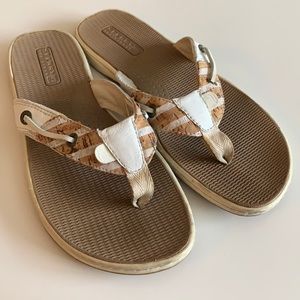 Tan and white Sperry Top-Sider Thong Flip-flops